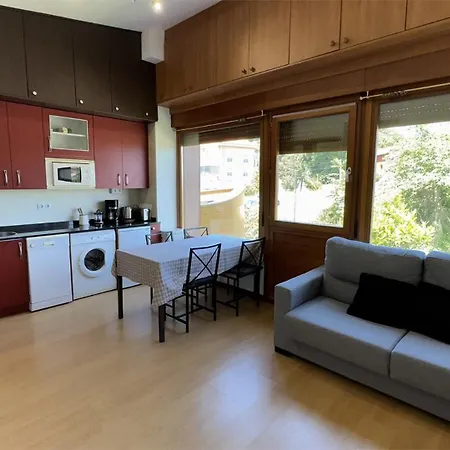 Ap Txalupa Ii Apartman *
